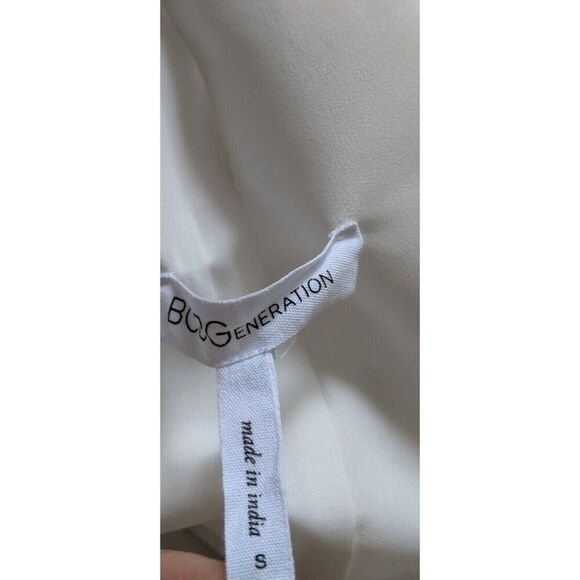 BCBGeneration Mini Dress Embroidered Floral Square Neck Oversized Small - Picture 11 of 11